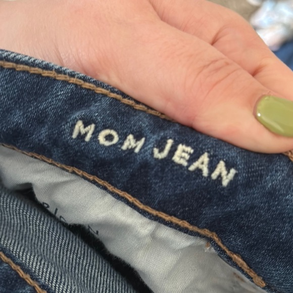 American Eagle Mom Jeans - Picture 4 of 5